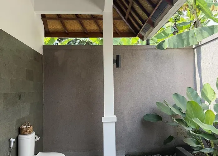 The At Vespa Villa